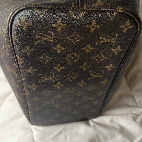Authentic LV Neverfull MM - Picture 7 of 8